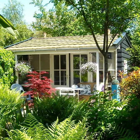 Logies Het Tuinhuisje-2